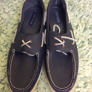 Tommie Hilfiger shoes size 13